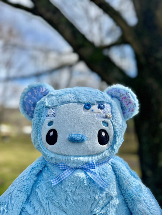 🪡🧵 Cloudy the Patchwork Button Bear 🧵🪡